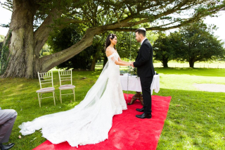EX1A0365 1024x683 320x240 - Destination & Elopement Weddings